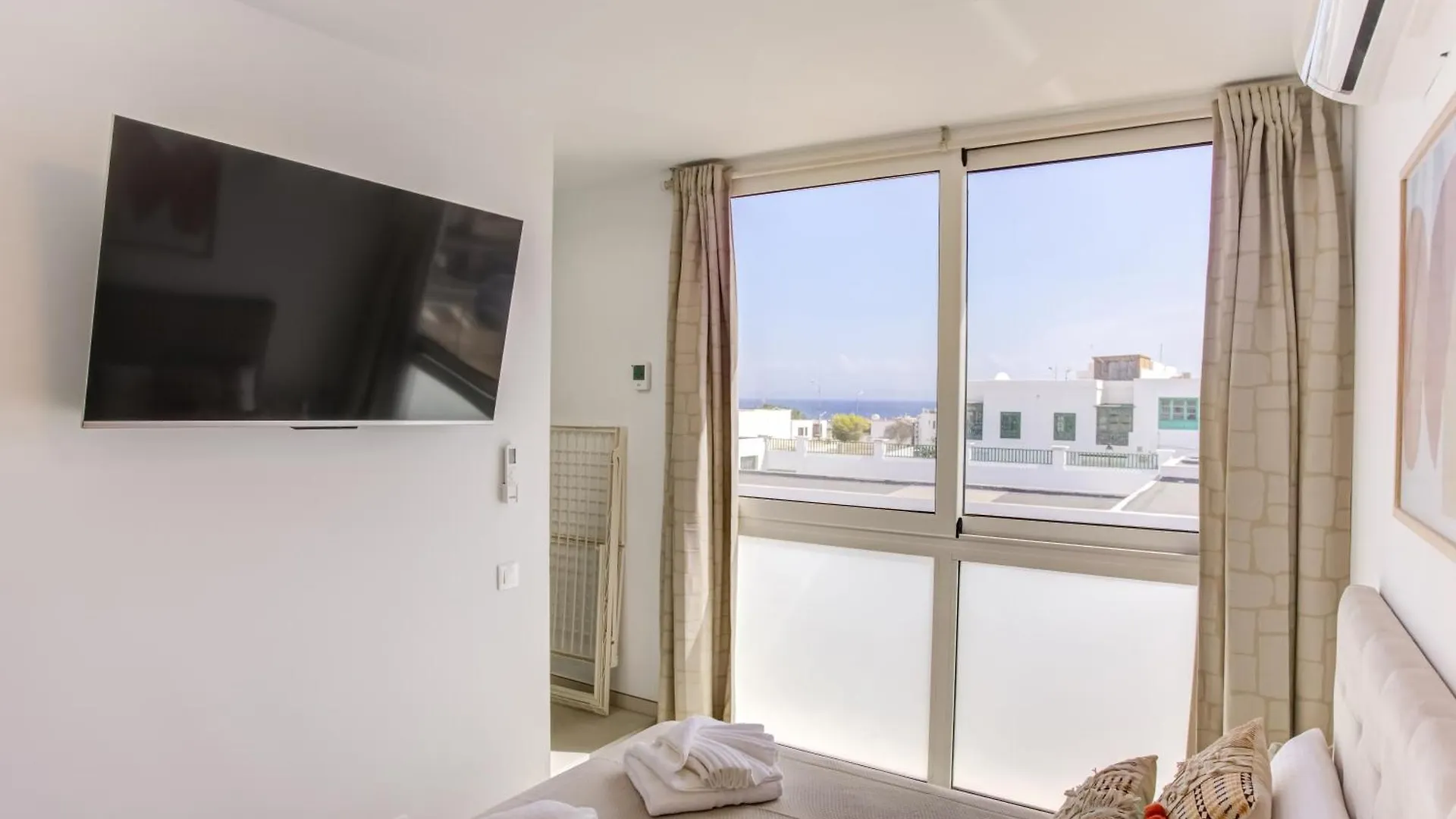 Apartment Homu Sama Apartamento Muy Cerca De La Playa Playa Blanca  Spain
